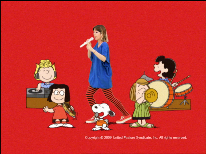 スヌーピーとカエラ